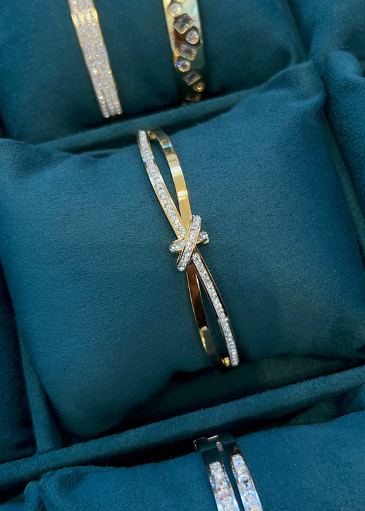 Ajola Bangle